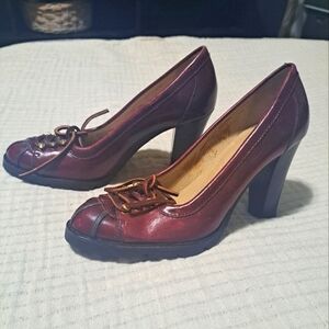 NWOB Michael Kors Mahogany Leather Heels SZ 7.5